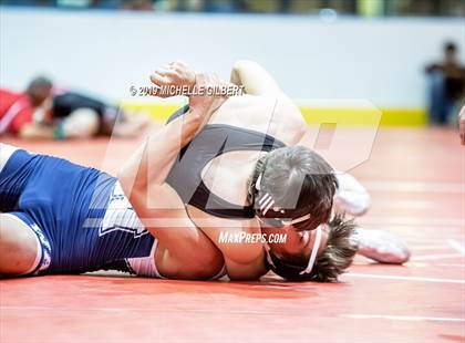 Thumbnail 3 in STWOA Holiday Classic Tournament photogallery.