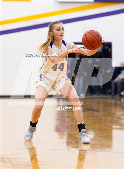 Thumbnail 1 in Edgewood @ Bellbrook photogallery.