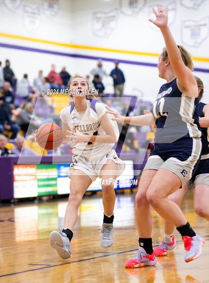 Thumbnail 3 in Edgewood @ Bellbrook photogallery.
