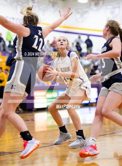 Thumbnail 1 in Edgewood @ Bellbrook photogallery.