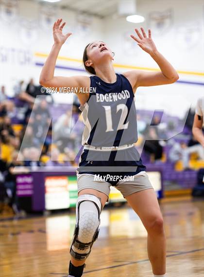 Thumbnail 1 in Edgewood @ Bellbrook photogallery.