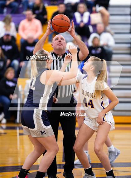 Thumbnail 2 in Edgewood @ Bellbrook photogallery.