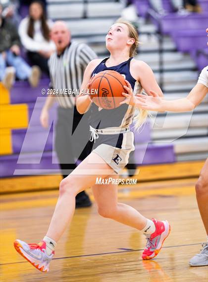 Thumbnail 1 in Edgewood @ Bellbrook photogallery.