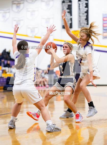 Thumbnail 3 in Edgewood @ Bellbrook photogallery.