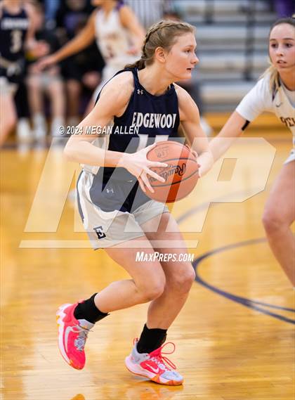Thumbnail 3 in Edgewood @ Bellbrook photogallery.