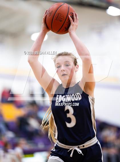 Thumbnail 1 in Edgewood @ Bellbrook photogallery.