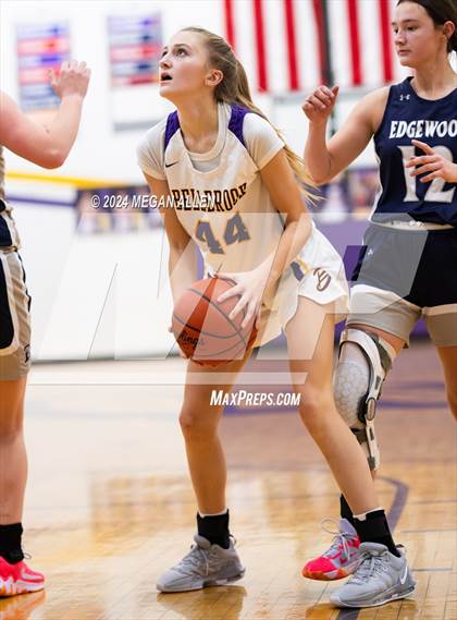 Thumbnail 1 in Edgewood @ Bellbrook photogallery.