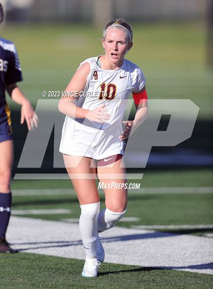 Thumbnail 2 in Stony Point vs. Dripping Springs (UIL 6A Bi-District Playoff) photogallery.