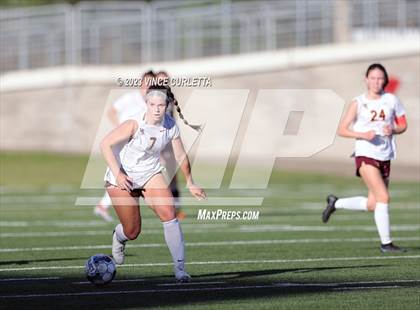 Thumbnail 2 in Stony Point vs. Dripping Springs (UIL 6A Bi-District Playoff) photogallery.