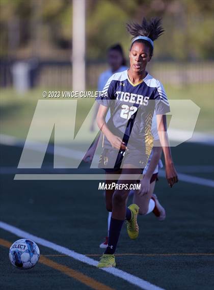 Thumbnail 1 in Stony Point vs. Dripping Springs (UIL 6A Bi-District Playoff) photogallery.