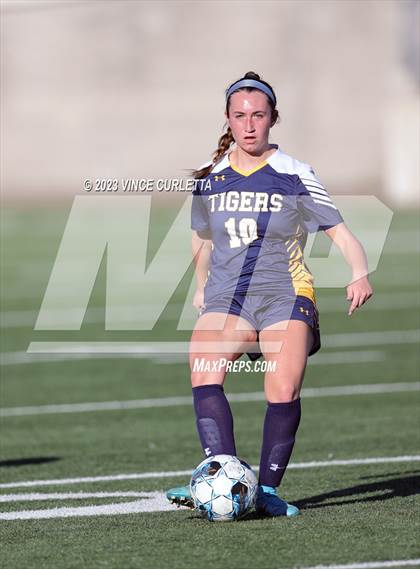 Thumbnail 1 in Stony Point vs. Dripping Springs (UIL 6A Bi-District Playoff) photogallery.