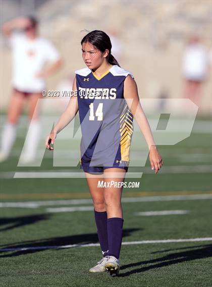 Thumbnail 2 in Stony Point vs. Dripping Springs (UIL 6A Bi-District Playoff) photogallery.