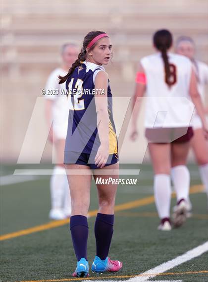 Thumbnail 2 in Stony Point vs. Dripping Springs (UIL 6A Bi-District Playoff) photogallery.