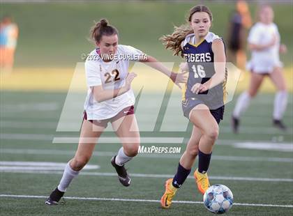 Thumbnail 1 in Stony Point vs. Dripping Springs (UIL 6A Bi-District Playoff) photogallery.
