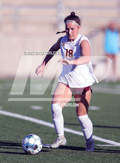 Thumbnail 3 in Stony Point vs. Dripping Springs (UIL 6A Bi-District Playoff) photogallery.