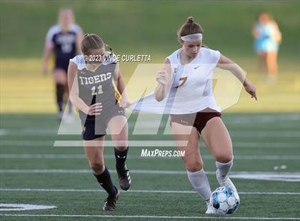 Thumbnail 1 in Stony Point vs. Dripping Springs (UIL 6A Bi-District Playoff) photogallery.