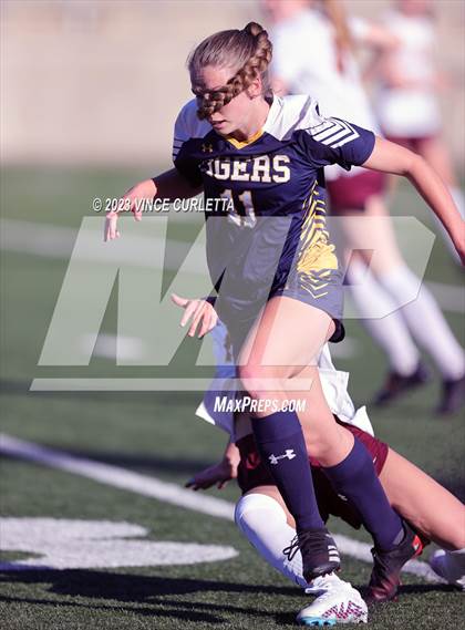 Thumbnail 1 in Stony Point vs. Dripping Springs (UIL 6A Bi-District Playoff) photogallery.