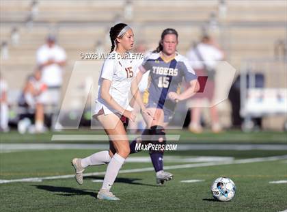 Thumbnail 3 in Stony Point vs. Dripping Springs (UIL 6A Bi-District Playoff) photogallery.