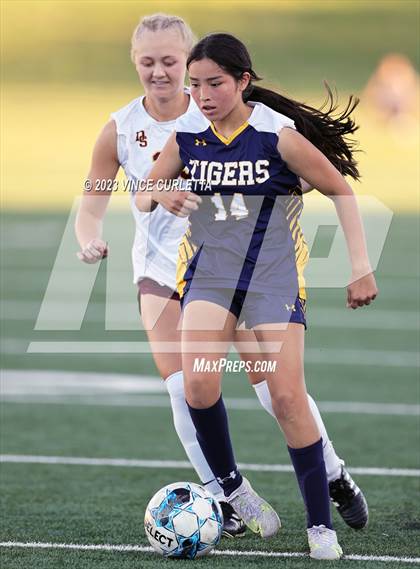 Thumbnail 3 in Stony Point vs. Dripping Springs (UIL 6A Bi-District Playoff) photogallery.