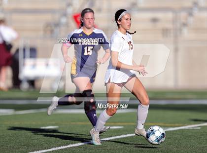 Thumbnail 3 in Stony Point vs. Dripping Springs (UIL 6A Bi-District Playoff) photogallery.