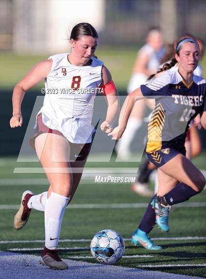 Thumbnail 1 in Stony Point vs. Dripping Springs (UIL 6A Bi-District Playoff) photogallery.