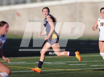 Thumbnail 2 in Stony Point vs. Dripping Springs (UIL 6A Bi-District Playoff) photogallery.