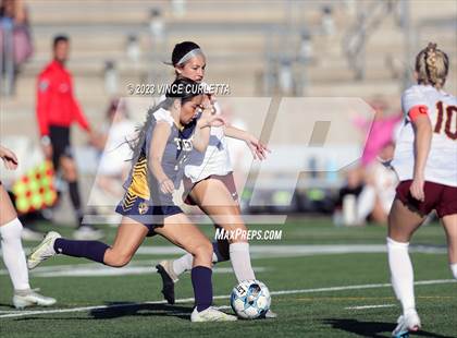 Thumbnail 2 in Stony Point vs. Dripping Springs (UIL 6A Bi-District Playoff) photogallery.