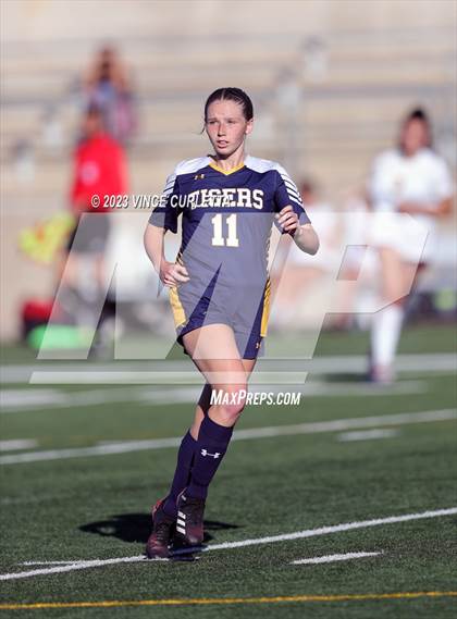 Thumbnail 3 in Stony Point vs. Dripping Springs (UIL 6A Bi-District Playoff) photogallery.