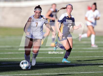 Thumbnail 2 in Stony Point vs. Dripping Springs (UIL 6A Bi-District Playoff) photogallery.