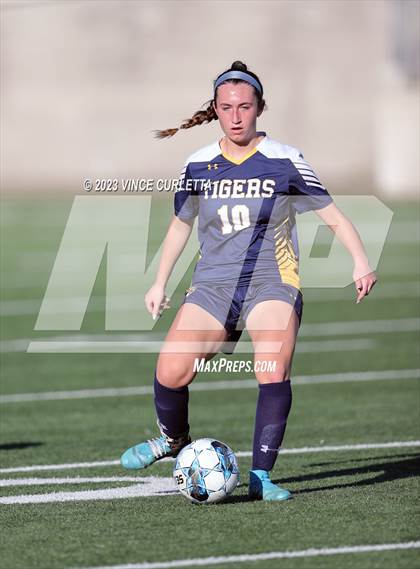 Thumbnail 3 in Stony Point vs. Dripping Springs (UIL 6A Bi-District Playoff) photogallery.