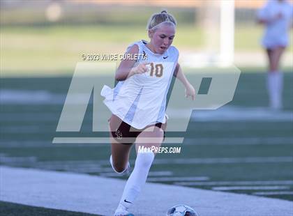 Thumbnail 3 in Stony Point vs. Dripping Springs (UIL 6A Bi-District Playoff) photogallery.