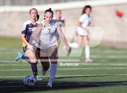 Thumbnail 3 in Stony Point vs. Dripping Springs (UIL 6A Bi-District Playoff) photogallery.