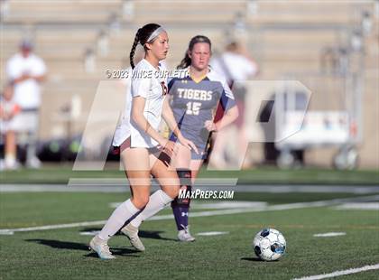 Thumbnail 1 in Stony Point vs. Dripping Springs (UIL 6A Bi-District Playoff) photogallery.