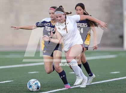 Thumbnail 2 in Stony Point vs. Dripping Springs (UIL 6A Bi-District Playoff) photogallery.
