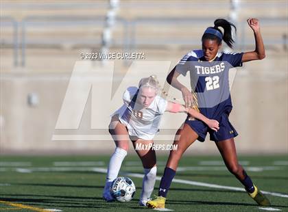 Thumbnail 1 in Stony Point vs. Dripping Springs (UIL 6A Bi-District Playoff) photogallery.