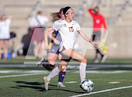 Thumbnail 3 in Stony Point vs. Dripping Springs (UIL 6A Bi-District Playoff) photogallery.