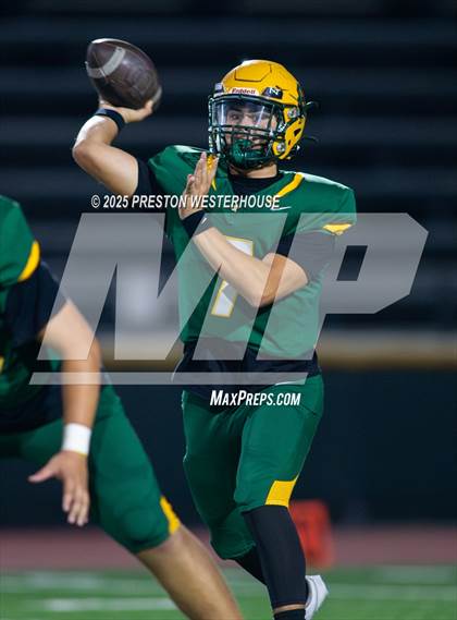 Thumbnail 3 in Birmingham @ Moorpark photogallery.