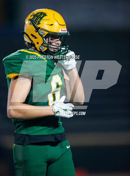 Thumbnail 3 in Birmingham @ Moorpark photogallery.