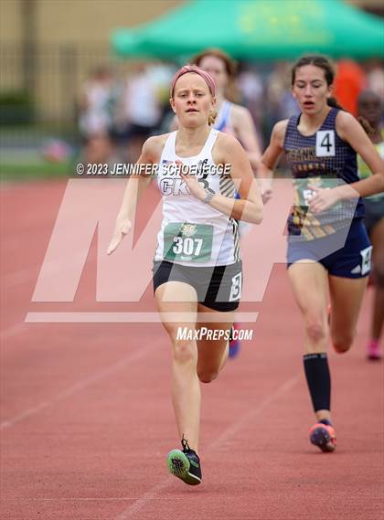 Thumbnail 1 in Brother Borgia Meet (800 Meter) photogallery.