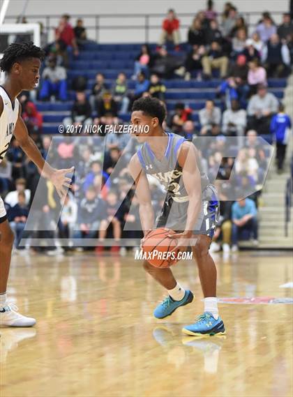 Thumbnail 2 in Hamilton Heights Christian Academy vs. IMG Academy photogallery.