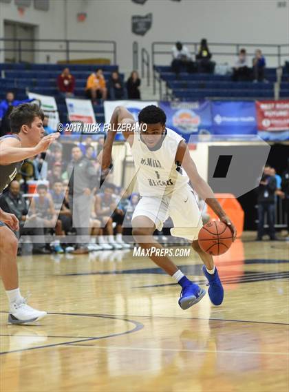 Thumbnail 2 in Hamilton Heights Christian Academy vs. IMG Academy photogallery.