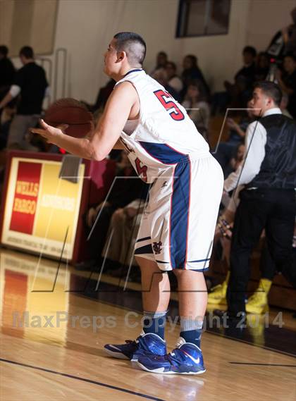 Thumbnail 2 in Modesto Christian vs Orestimba photogallery.