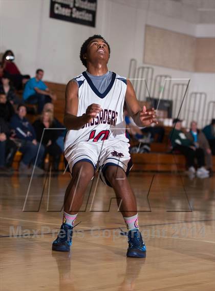 Thumbnail 1 in Modesto Christian vs Orestimba photogallery.