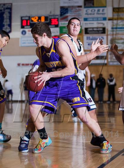 Thumbnail 3 in Modesto Christian vs Orestimba photogallery.
