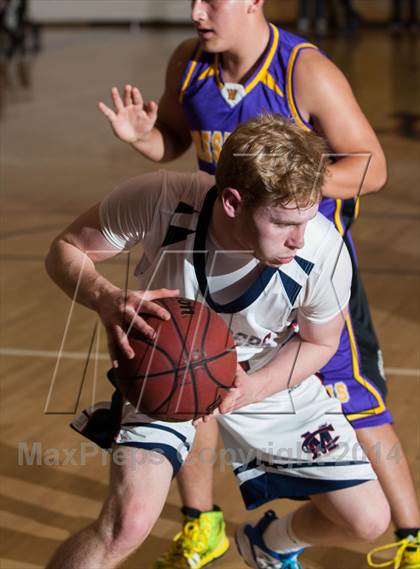 Thumbnail 2 in Modesto Christian vs Orestimba photogallery.