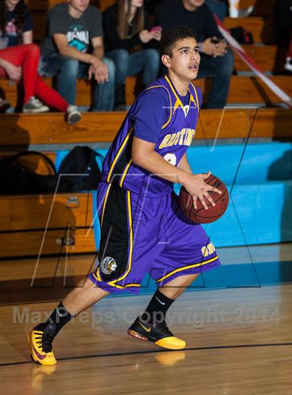 Thumbnail 1 in Modesto Christian vs Orestimba photogallery.