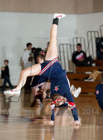 Thumbnail 2 in Modesto Christian vs Orestimba photogallery.