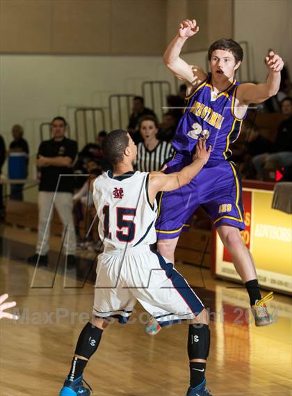 Thumbnail 3 in Modesto Christian vs Orestimba photogallery.