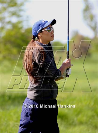 Thumbnail 2 in CHSAA 5A Girls Golf Championships photogallery.