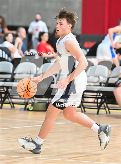 Thumbnail 2 in Cesar Chavez vs. Wilsonville (Section 7) photogallery.